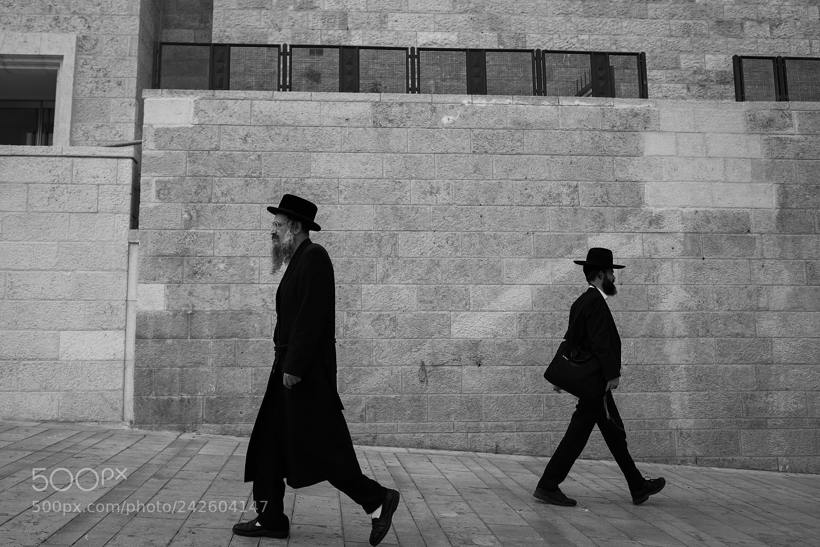 Leica Q (Typ 116) sample photo. Walk by photography