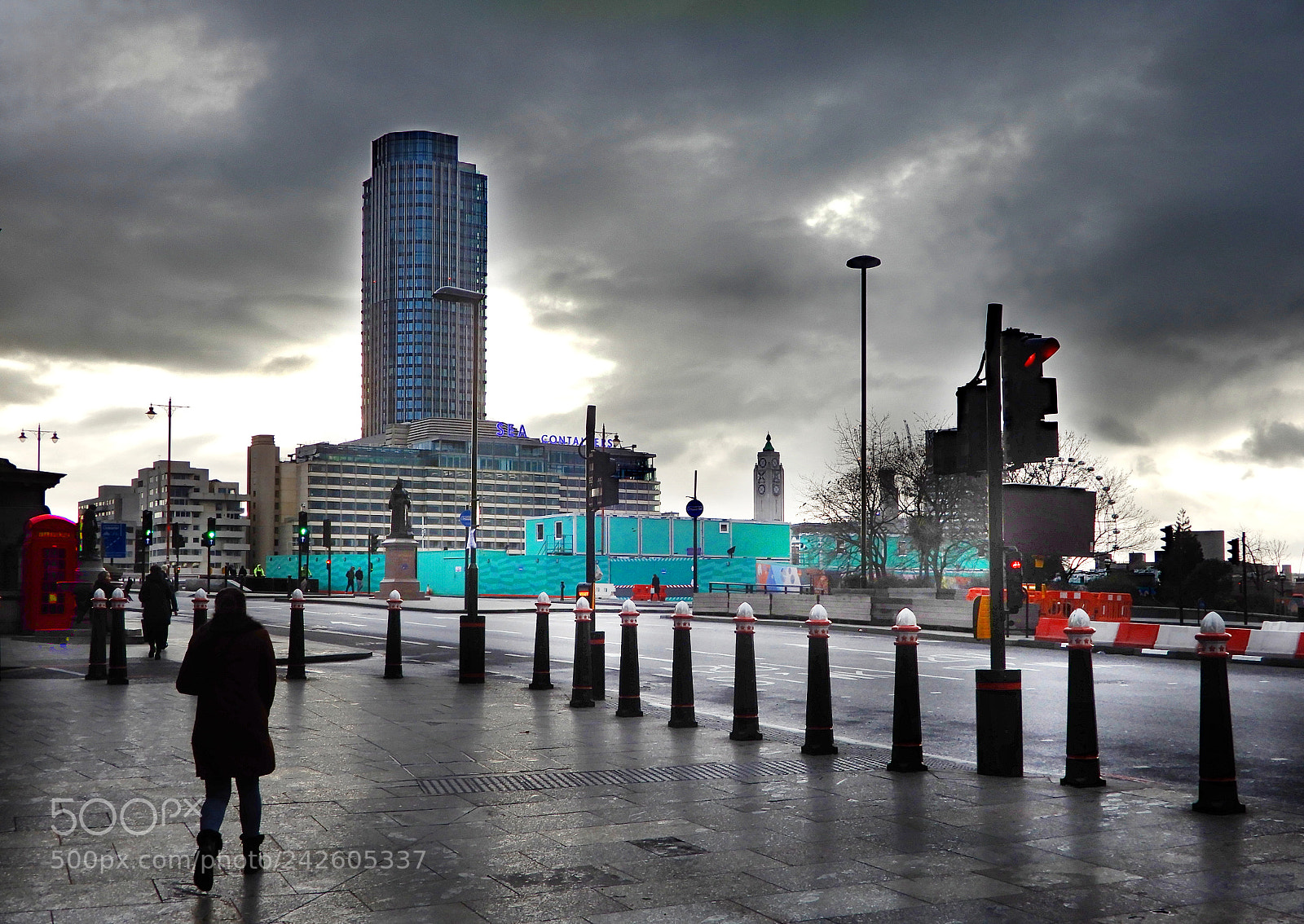 Nikon Coolpix A900 sample photo. Approaching blackfriars bridge photography