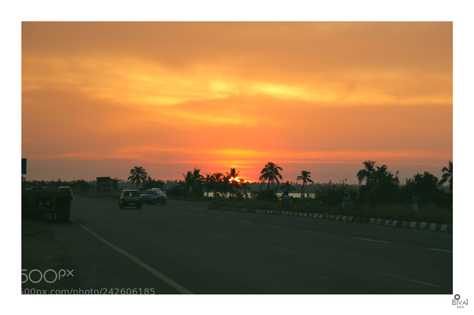 Canon EOS 750D (EOS Rebel T6i / EOS Kiss X8i) sample photo. Sunset photography
