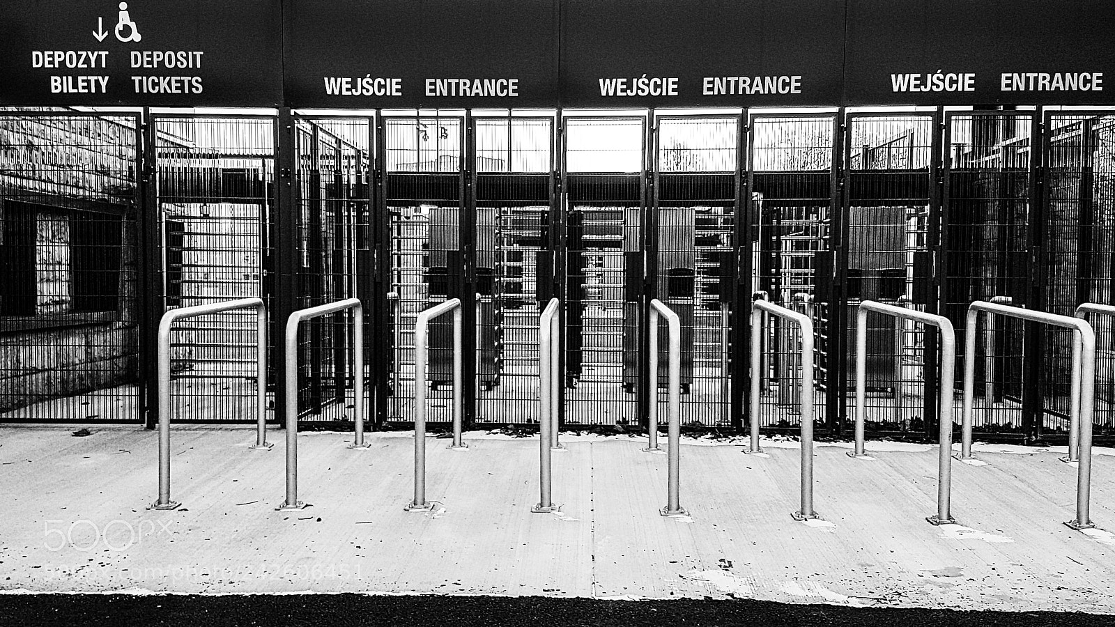 Samsung Galaxy S7 sample photo. Entrance photography
