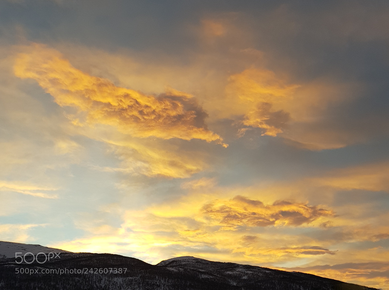 Samsung Galaxy S8 sample photo. Golden clouds photography