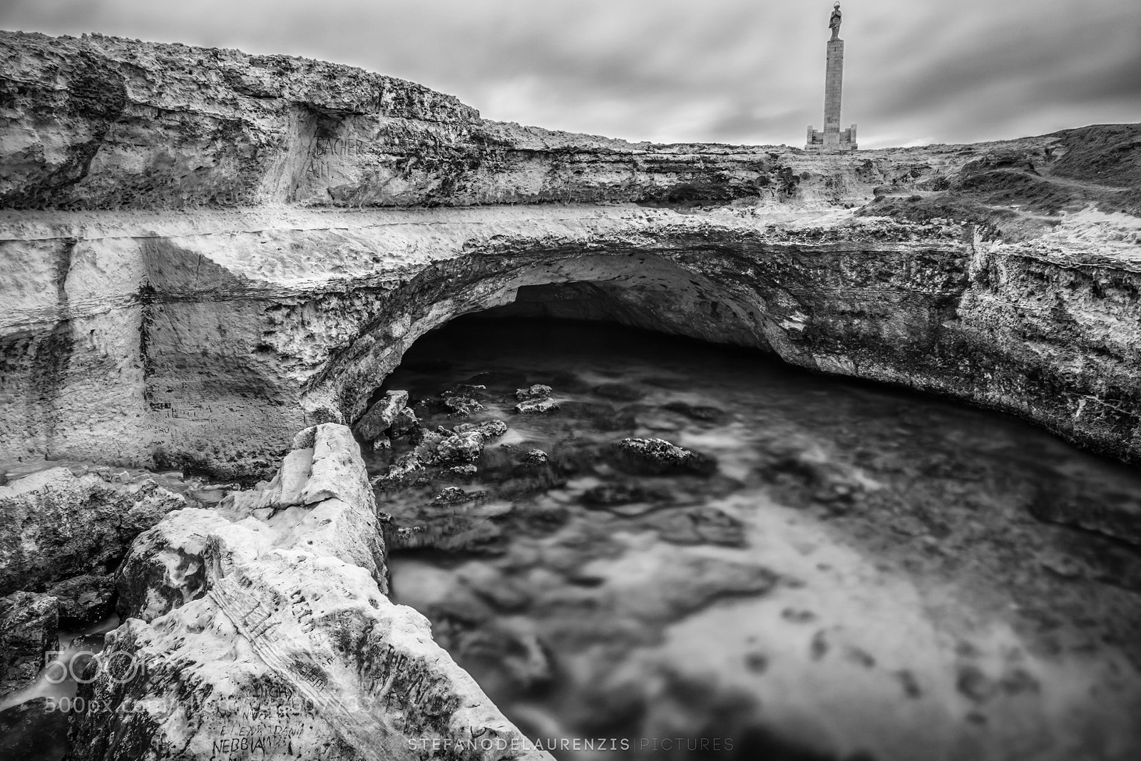 Nikon D5500 sample photo. Drama b/w photography
