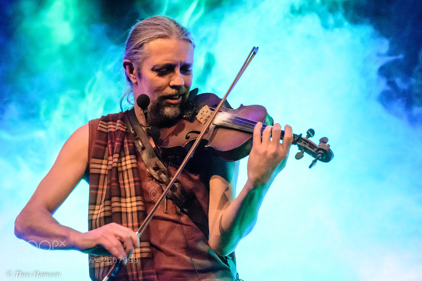Nikon D7100 sample photo. Playing the violin 2 photography