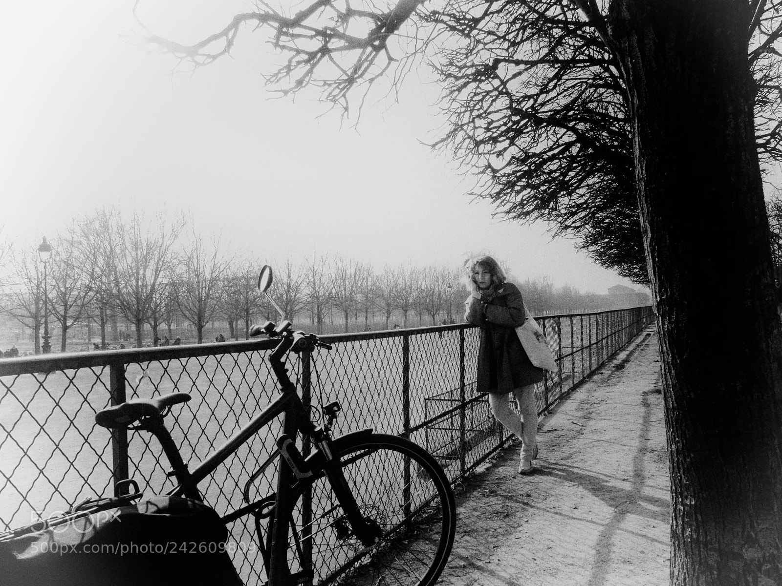 Fujifilm X30 sample photo. Aux tuileries photography
