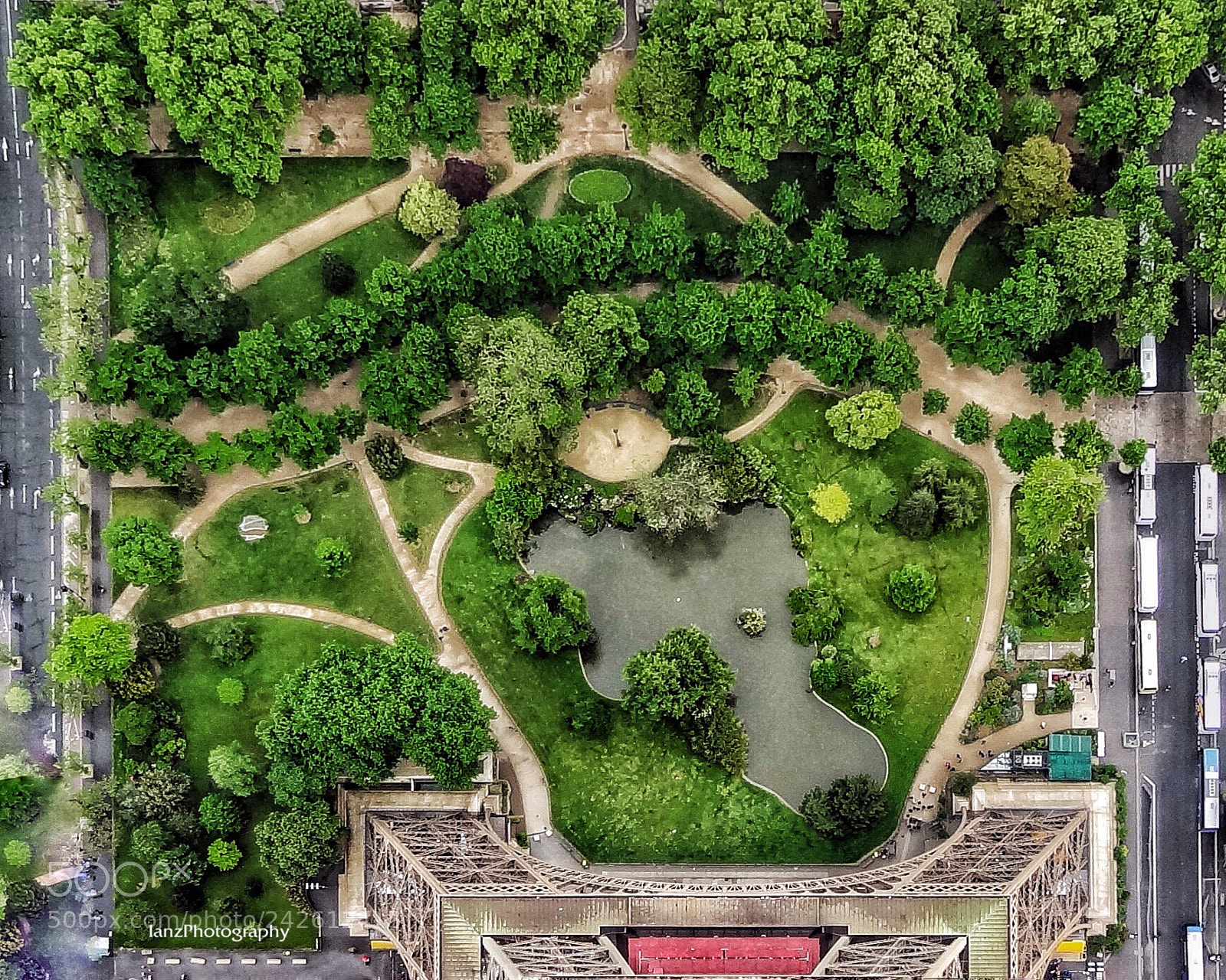 Sony Cyber-shot DSC-HX9V sample photo. Eiffel tower photography