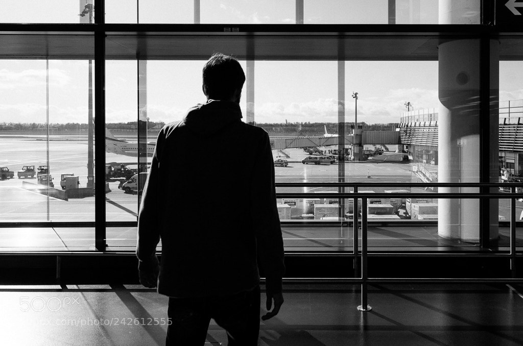 Ricoh GR sample photo. At the airport photography