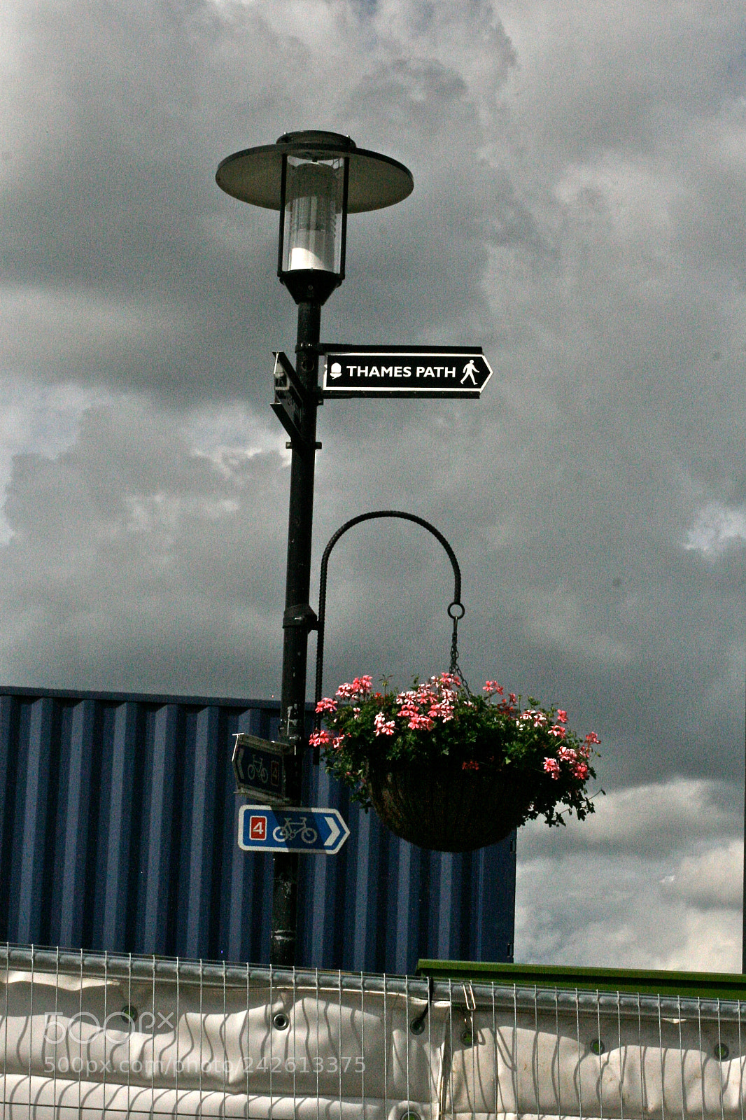 Canon EOS 30D sample photo. Directions photography