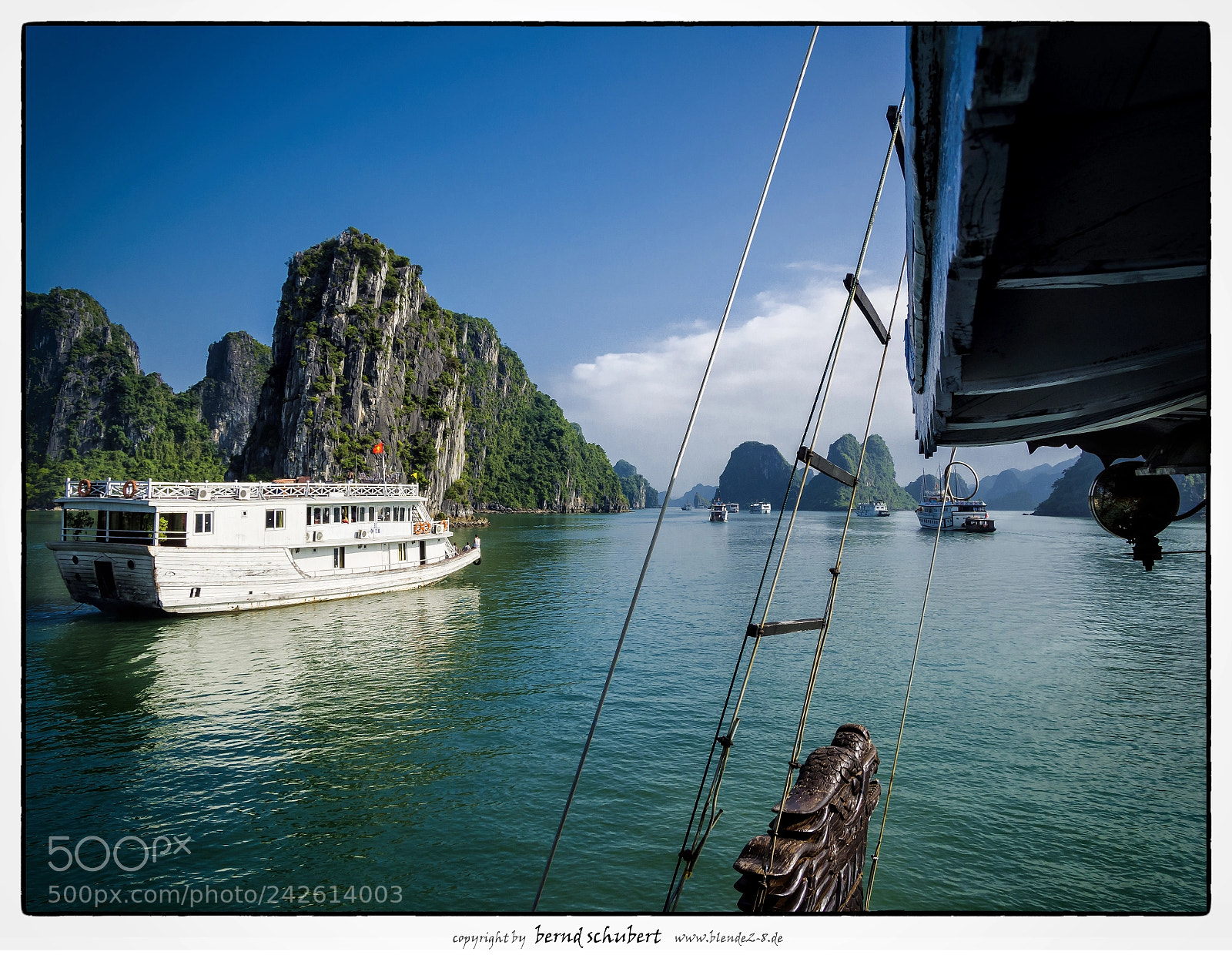 Olympus OM-D E-M5 sample photo. Vịnh hạ long photography