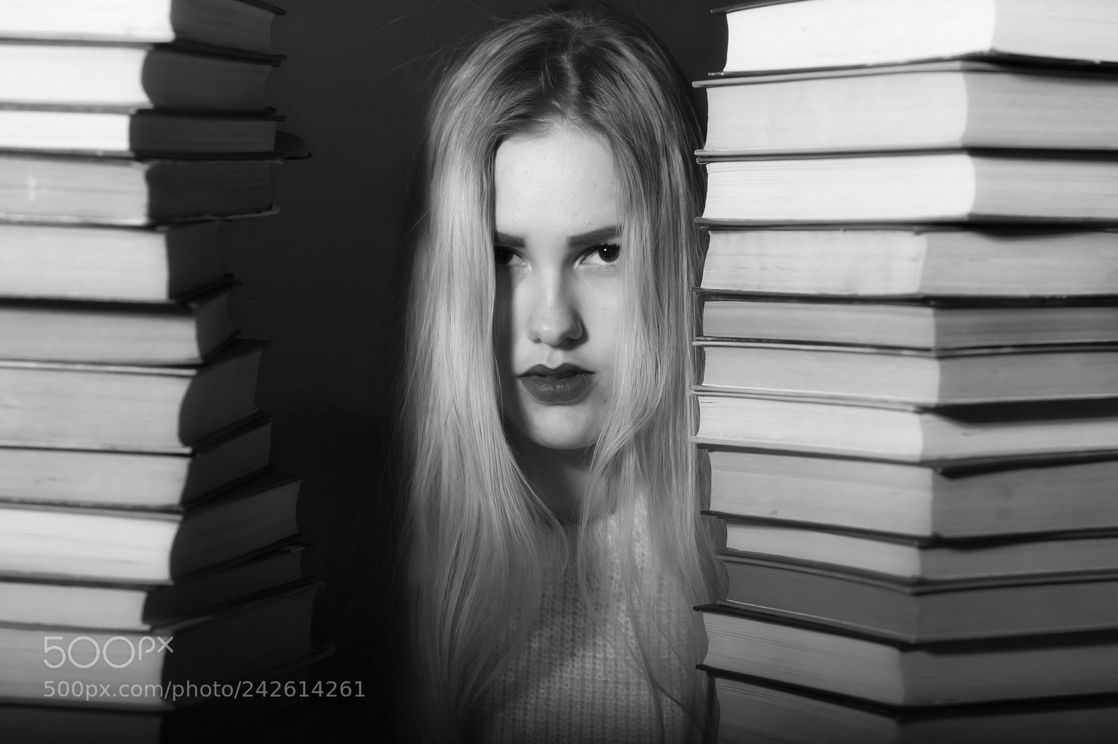 Nikon D4 sample photo. Surrounded by books photography