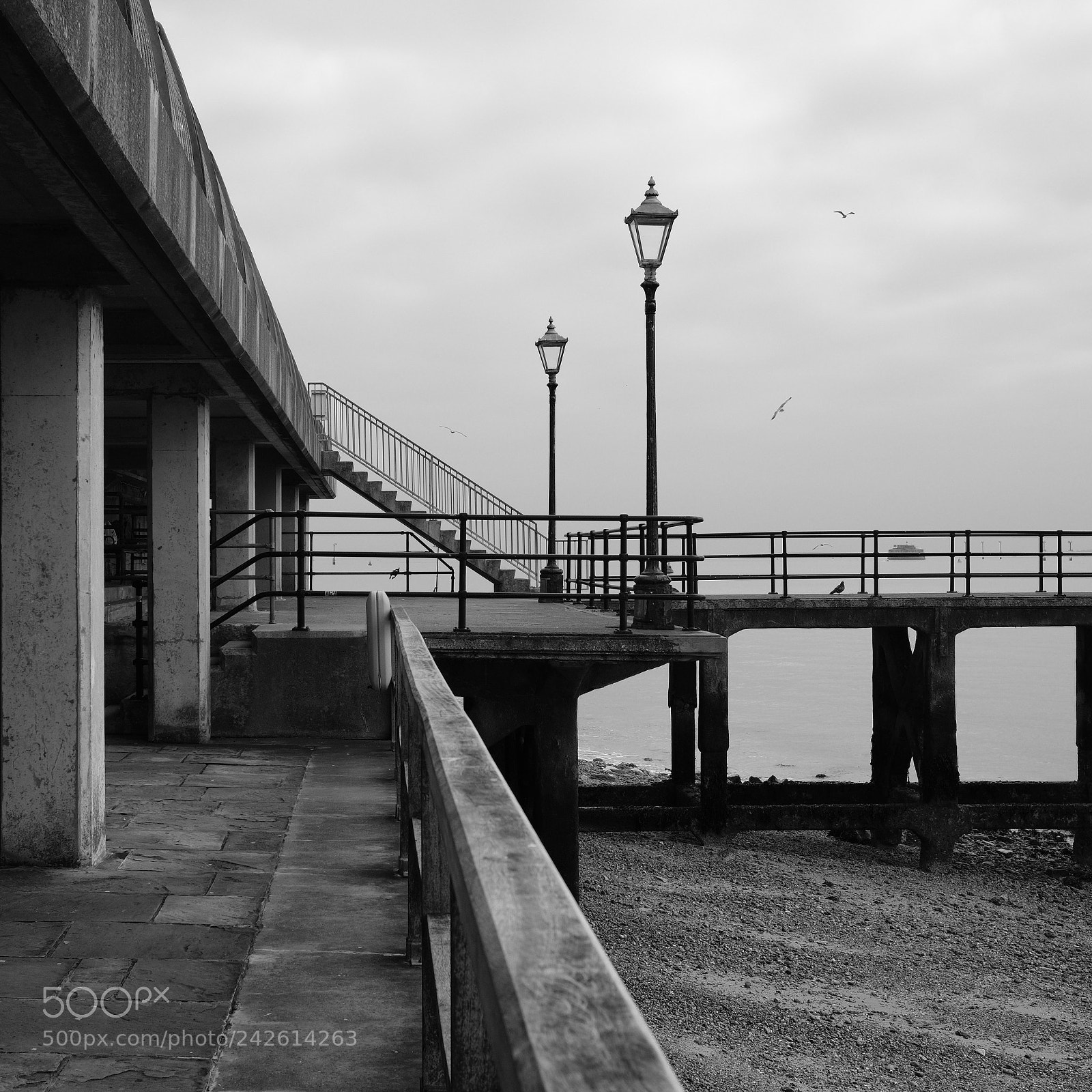 Fujifilm X-Pro2 sample photo. Stairs to the pier photography