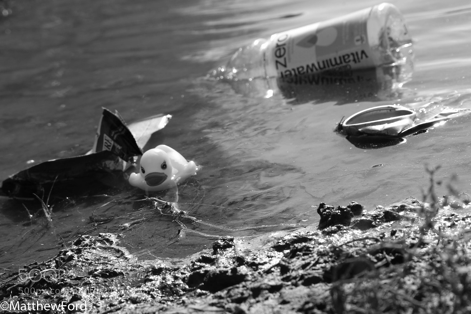 Canon EOS 100D (EOS Rebel SL1 / EOS Kiss X7) sample photo. All down stream from photography