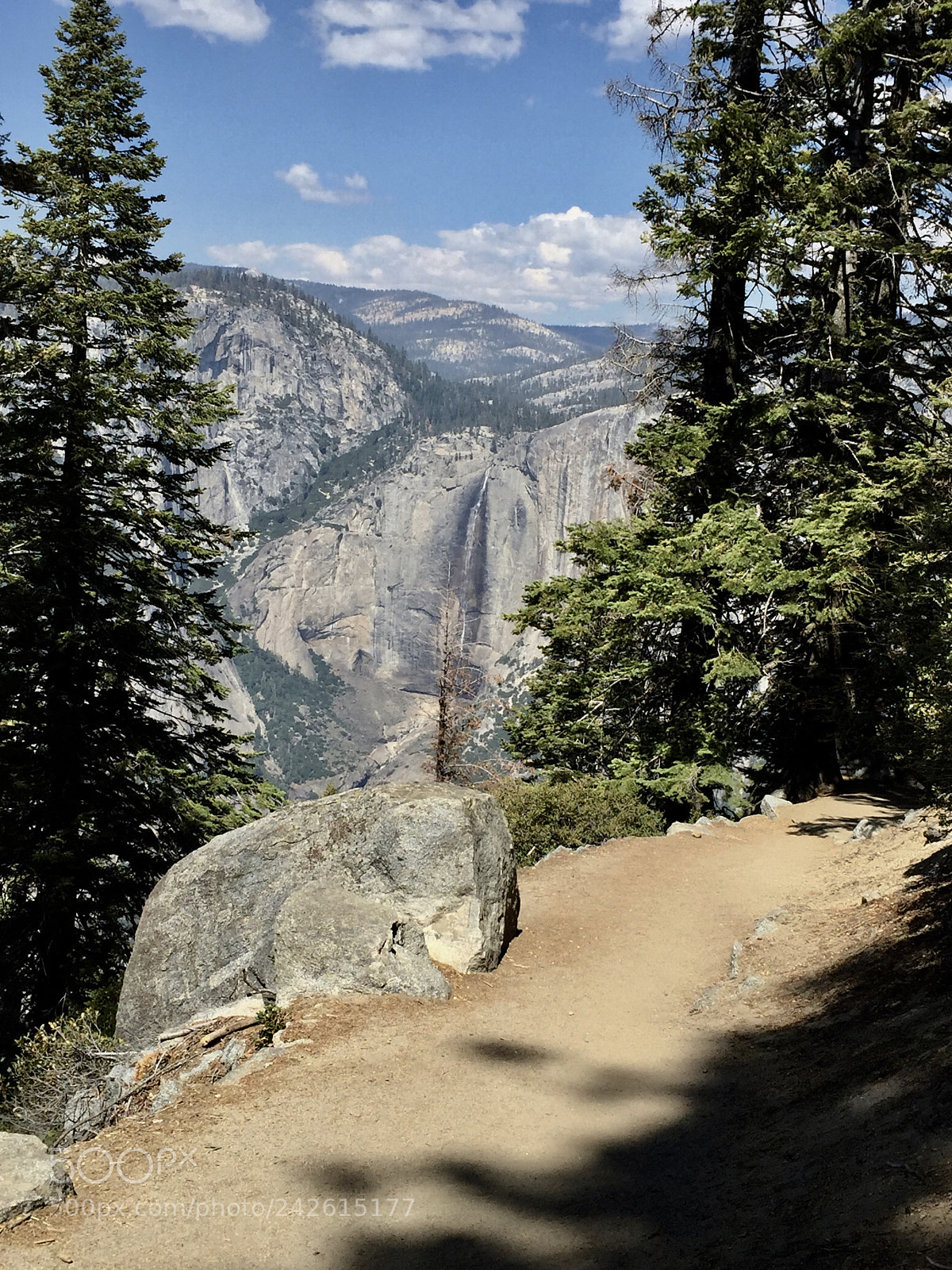 Apple iPhone 6 sample photo. Yosemite - 4 mile trail photography