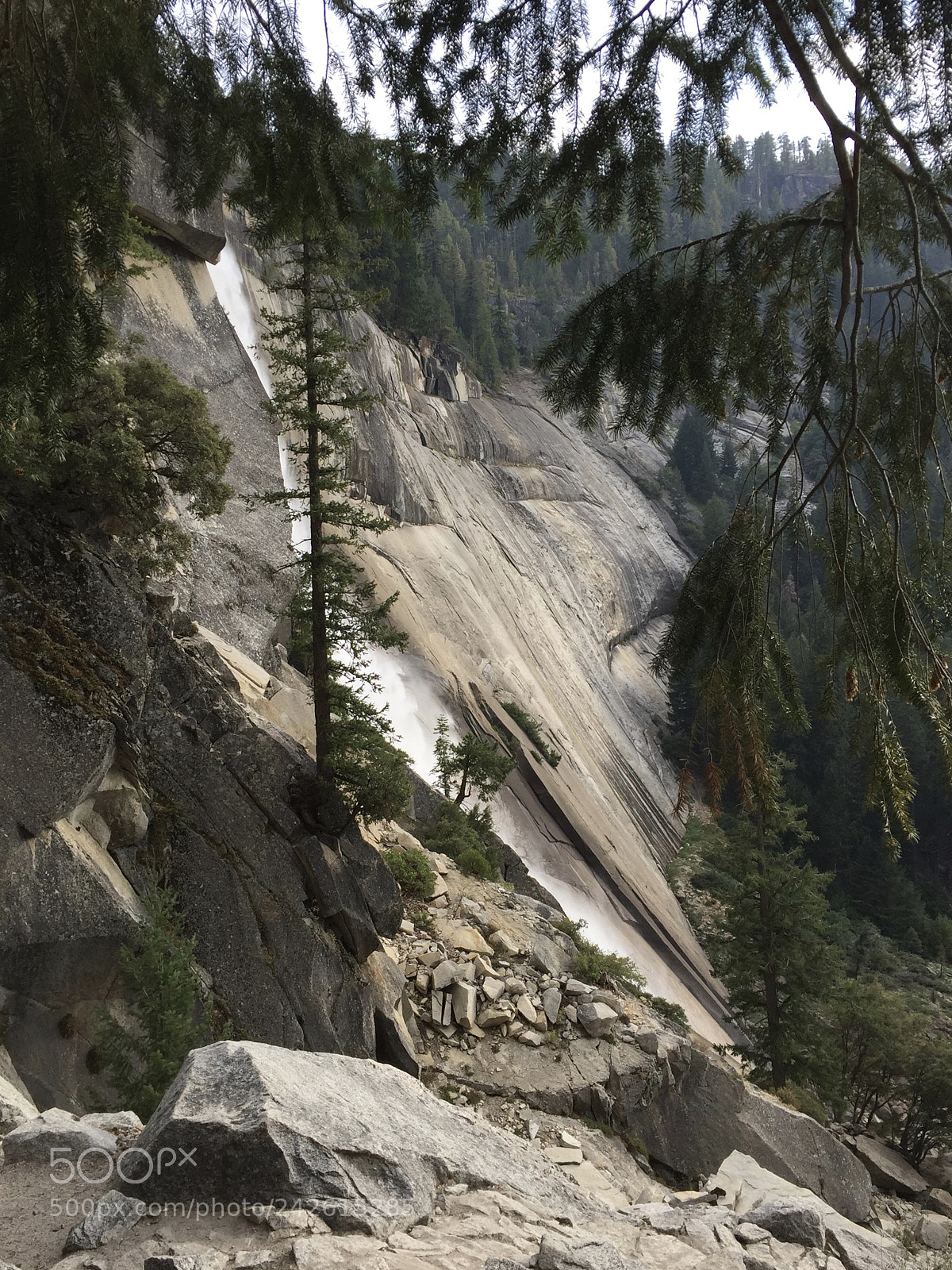 Apple iPhone 6 sample photo. Yosemite - nevada falls photography