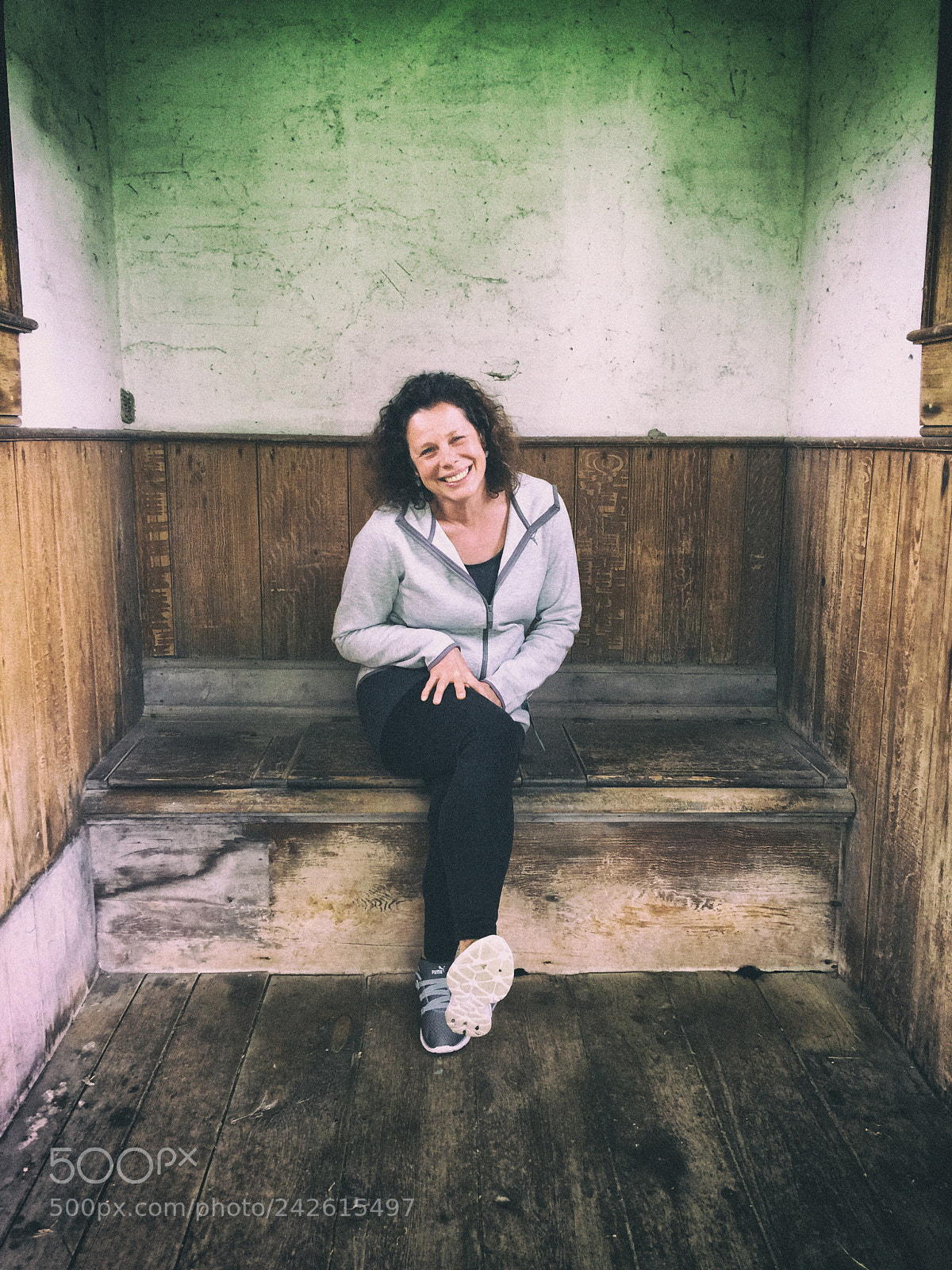Apple iPhone 6 Plus sample photo. Kristi in the outhouse photography