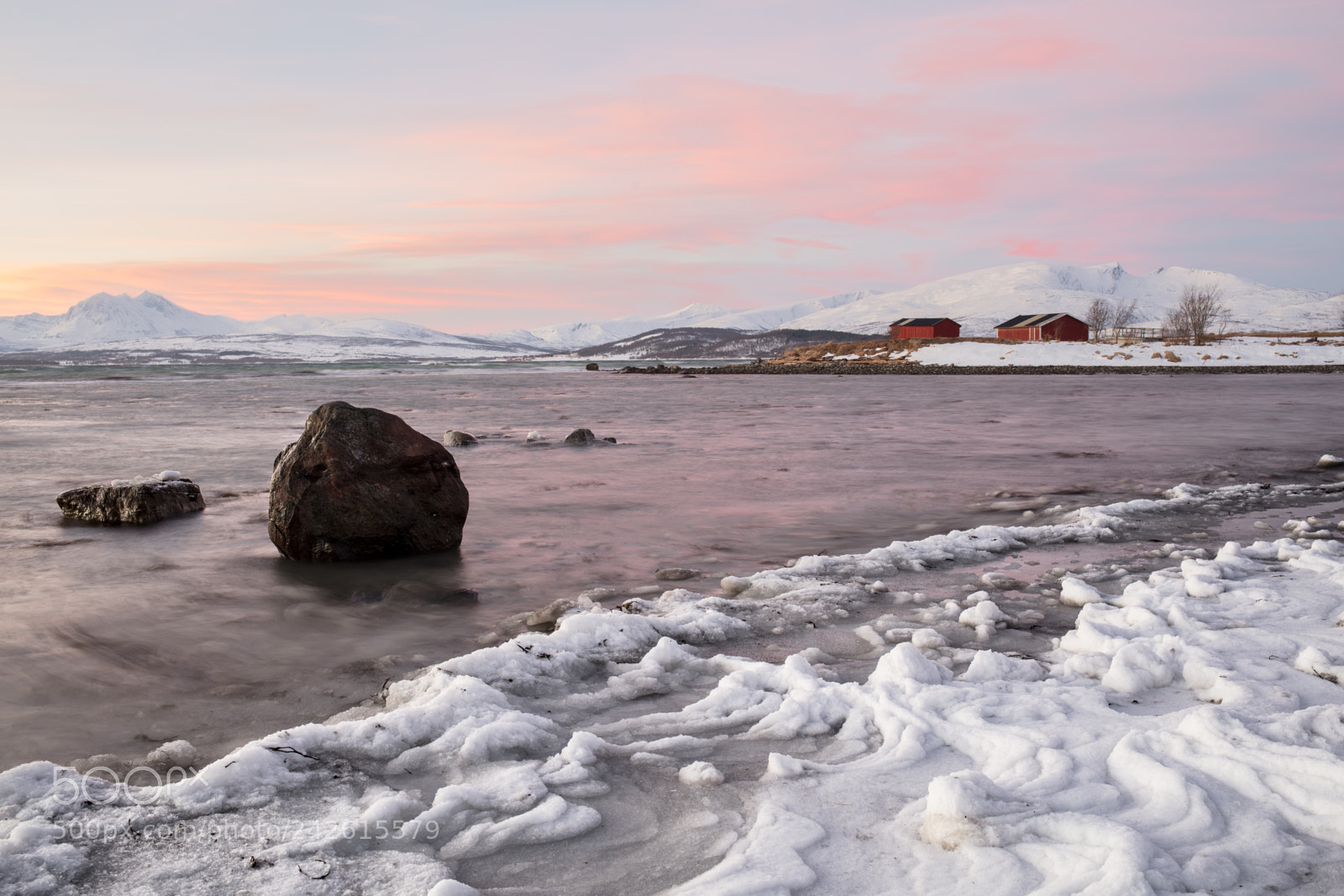 Canon EOS 5DS R sample photo. Arctic beach photography