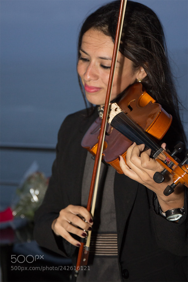 Canon EOS 60D sample photo. Vanessa, the violinist photography