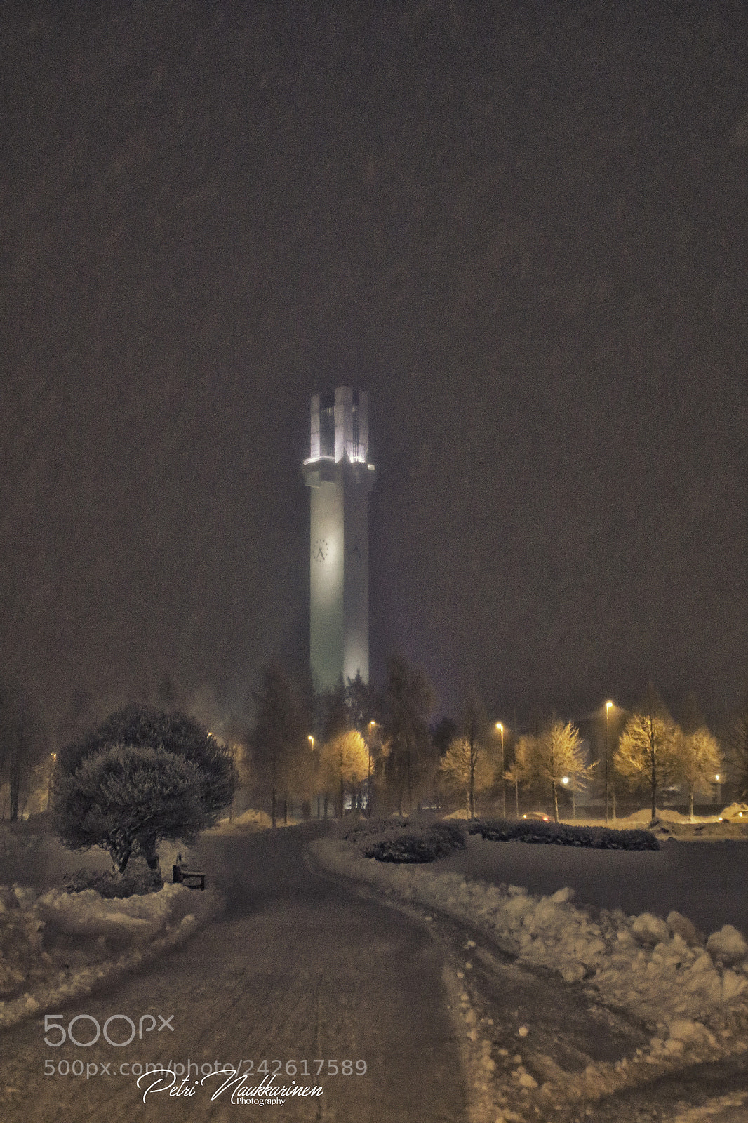 Canon EOS 7D Mark II sample photo. Nightly snow storm photography