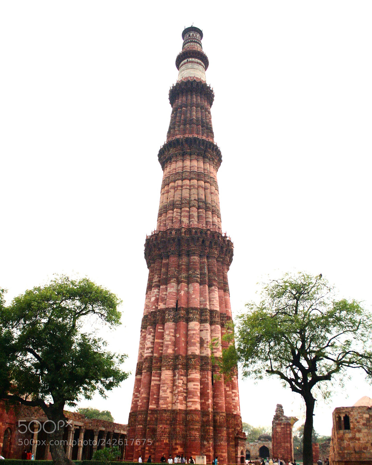 Canon EOS 350D (EOS Digital Rebel XT / EOS Kiss Digital N) sample photo. Kutub minar monument in photography