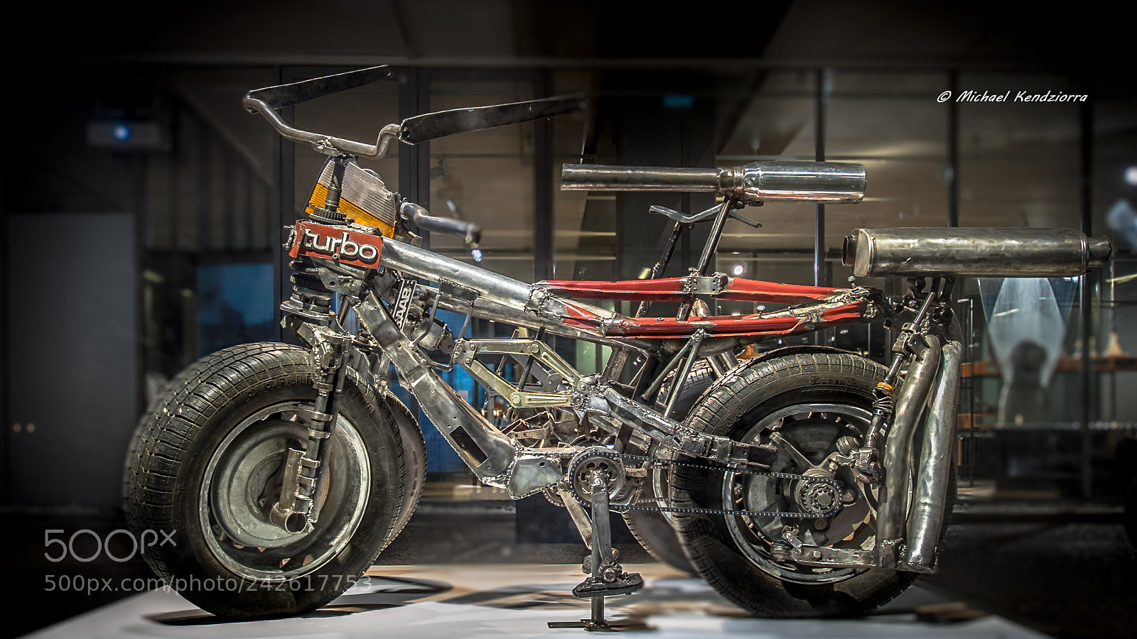Sony a7 II sample photo. Art shopper photography