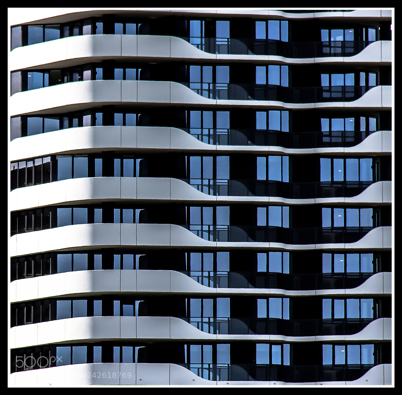 Canon EOS 600D (Rebel EOS T3i / EOS Kiss X5) sample photo. Balconies photography