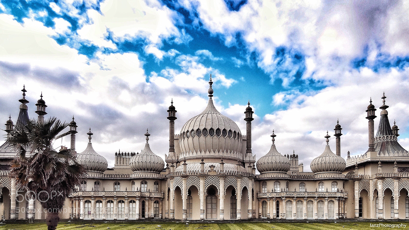 Sony Cyber-shot DSC-HX9V sample photo. Brighton pavilion photography