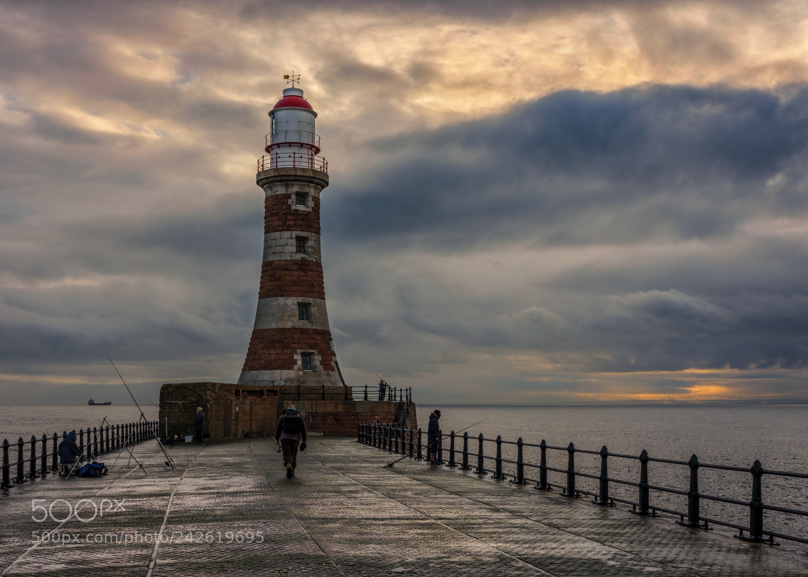 Fujifilm GFX 50S sample photo. Roker lighthouse photography