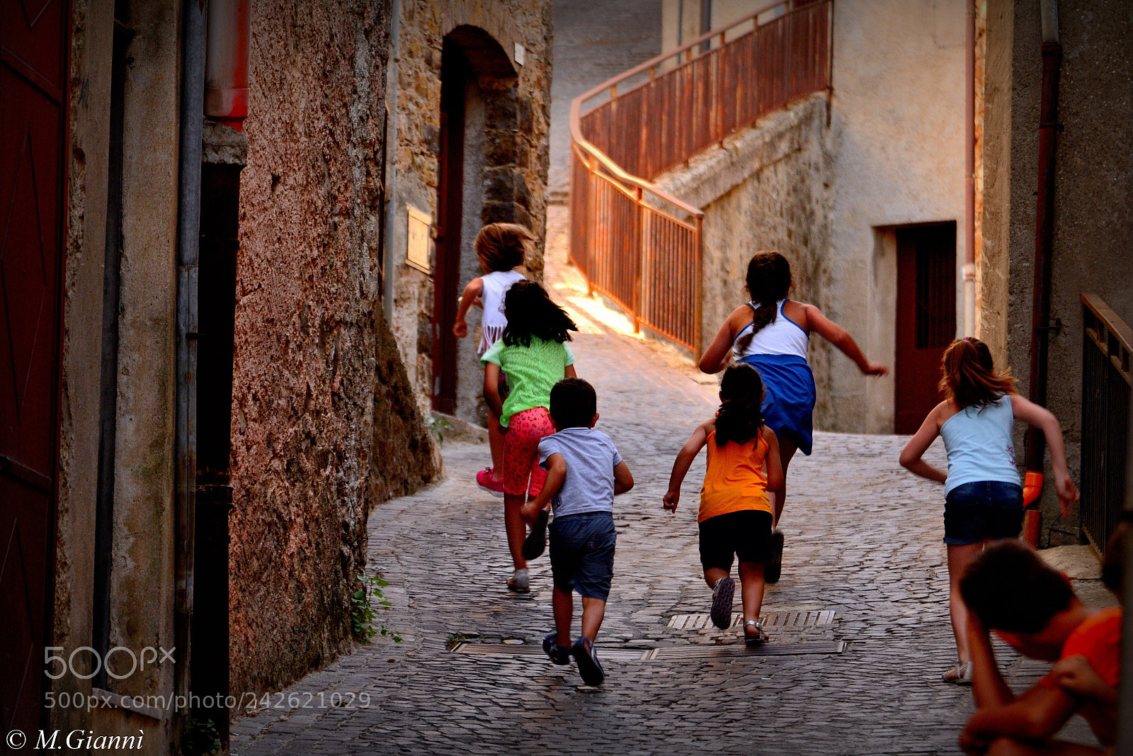Nikon D3100 sample photo. Run! photography