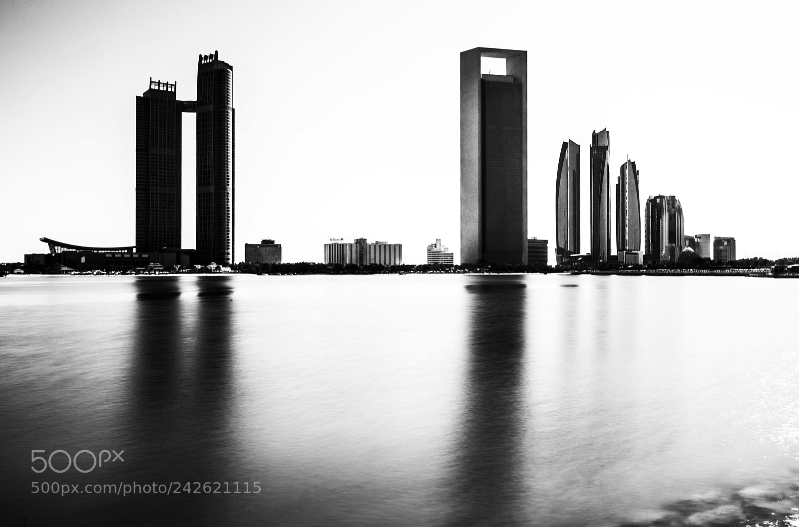 Canon EOS 6D Mark II sample photo. Dark urban figures photography