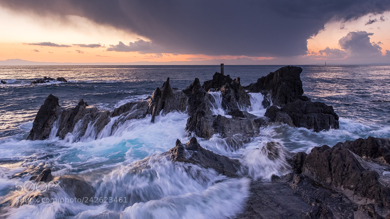 Fujifilm X-T1 sample photo. Waves at dusk photography