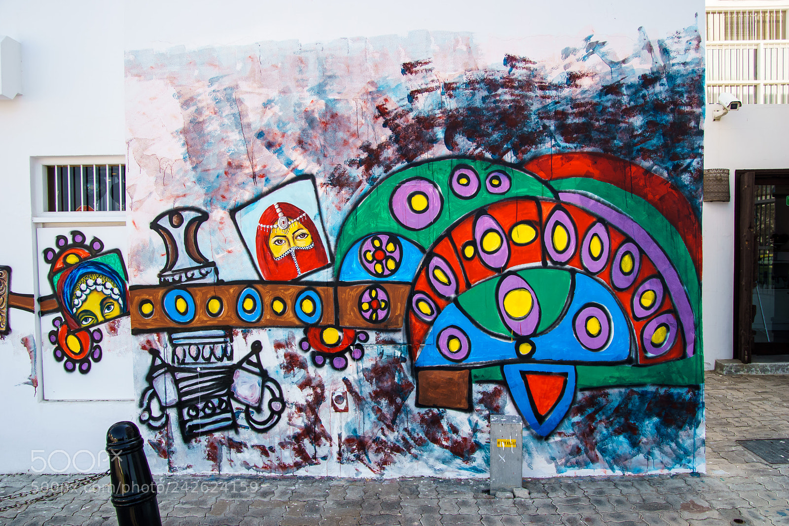 Sony ILCA-77M2 sample photo. Street art in muscat photography