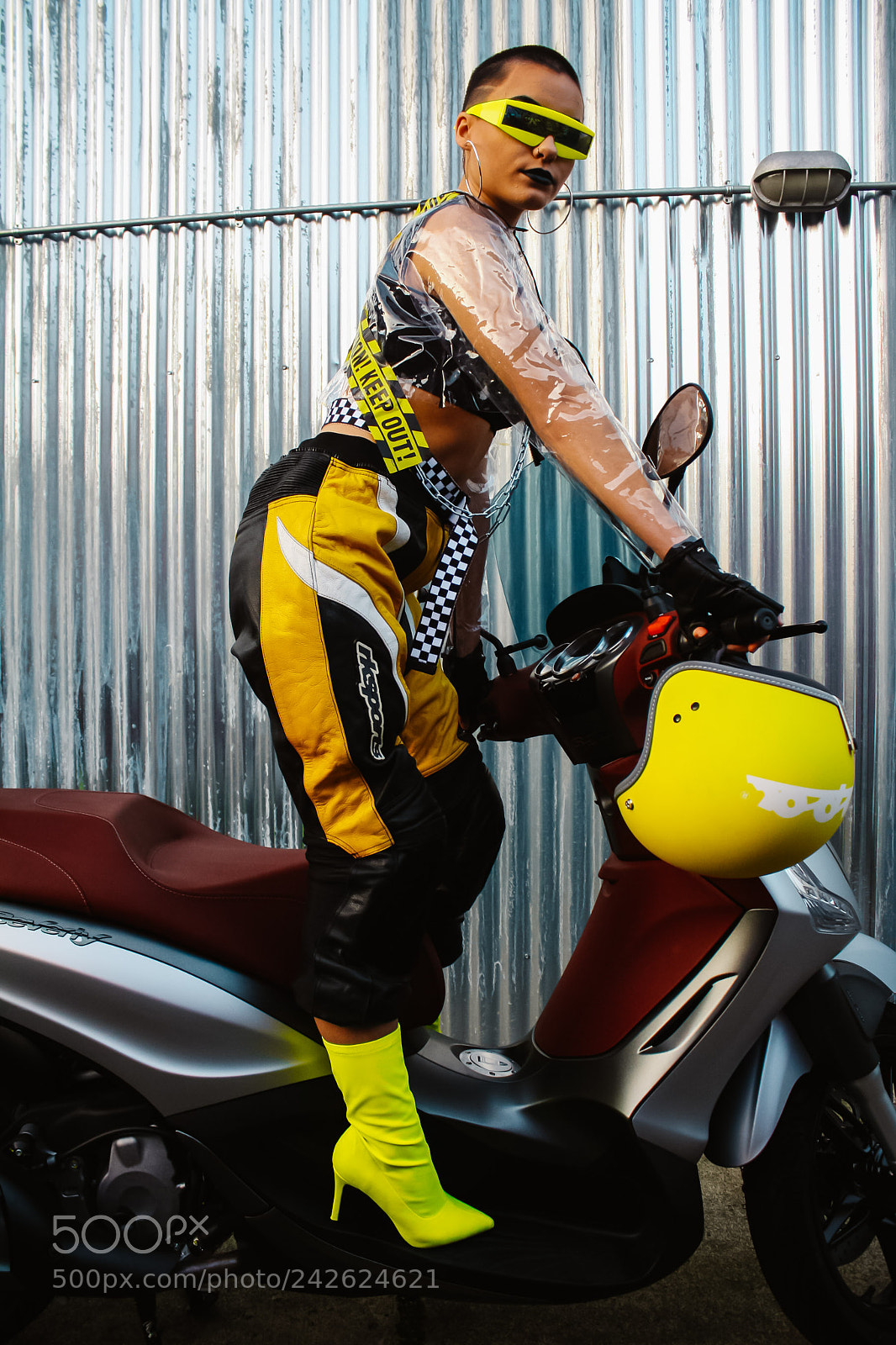 Canon EOS 1000D (EOS Digital Rebel XS / EOS Kiss F) sample photo. Motosport photography