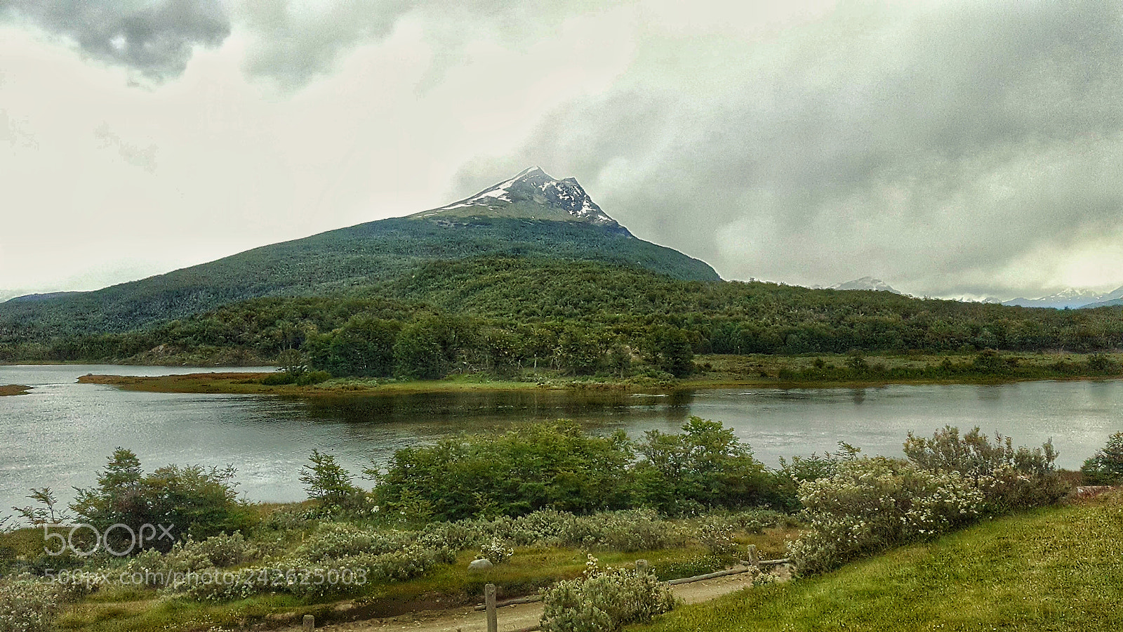 Samsung GALAXY S6 edge sample photo. Mountain lake photography