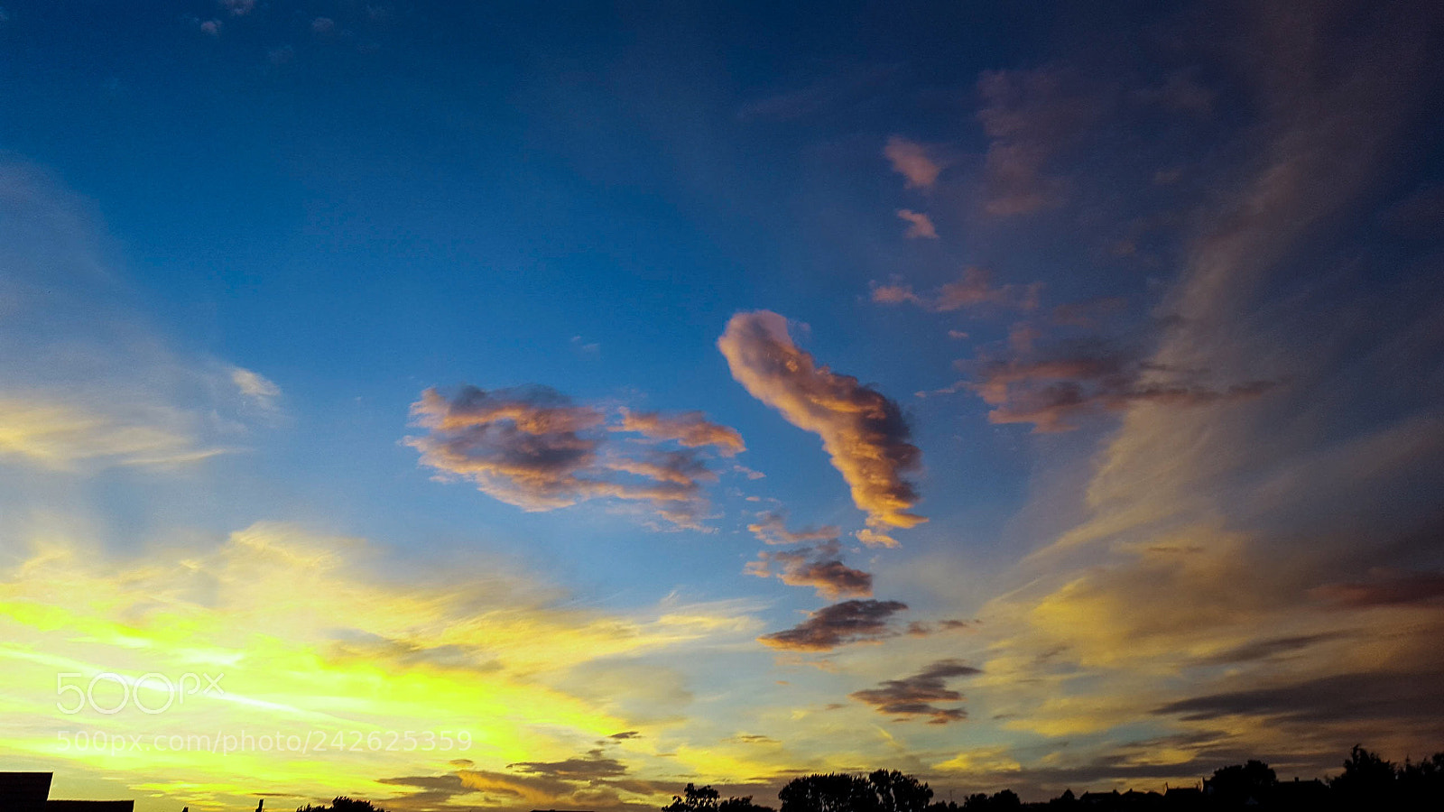 Samsung GALAXY S6 edge sample photo. Candy floss sky over photography