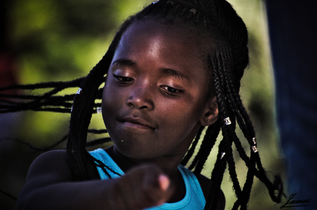 Canon EOS 5D Mark II + Sigma 70-300mm F4-5.6 APO DG Macro sample photo. Dacing child in pe photography