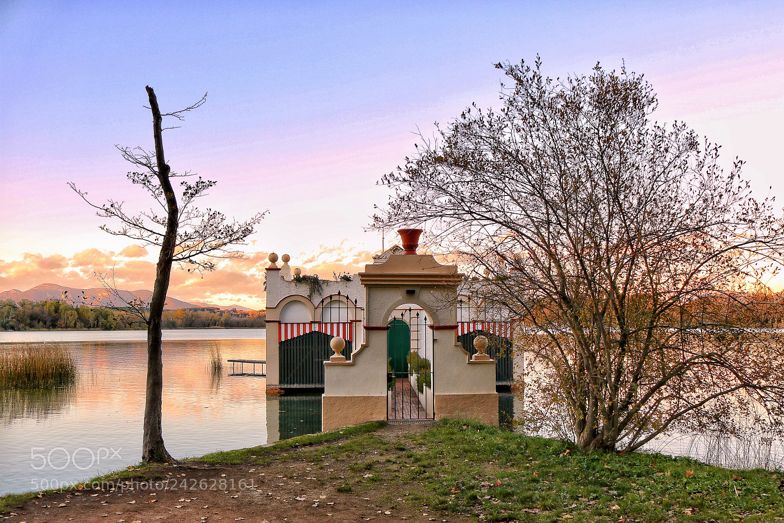 Canon EOS 750D (EOS Rebel T6i / EOS Kiss X8i) sample photo. Llac de banyoles, girona photography