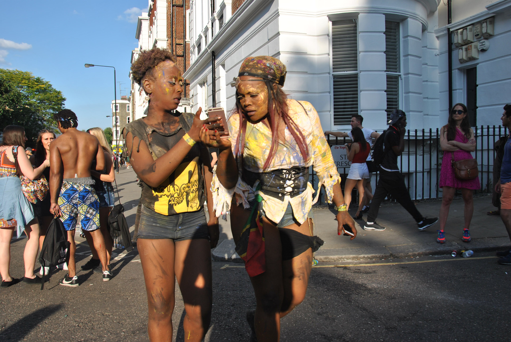 Nikon D3000 sample photo. Slingshot diaries - 25 stanley crescent. all that  ... photography