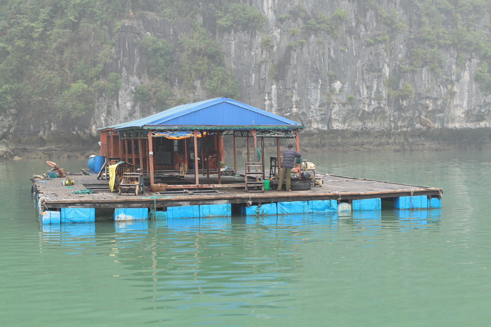 Canon EOS 50D + Canon EF 24-70mm F2.8L USM sample photo. Floating shop ha long bay photography