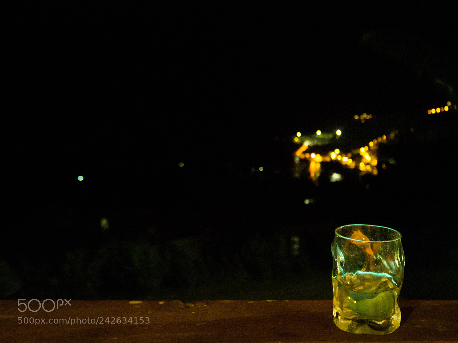 Olympus OM-D E-M10 II sample photo. Rhum by night photography