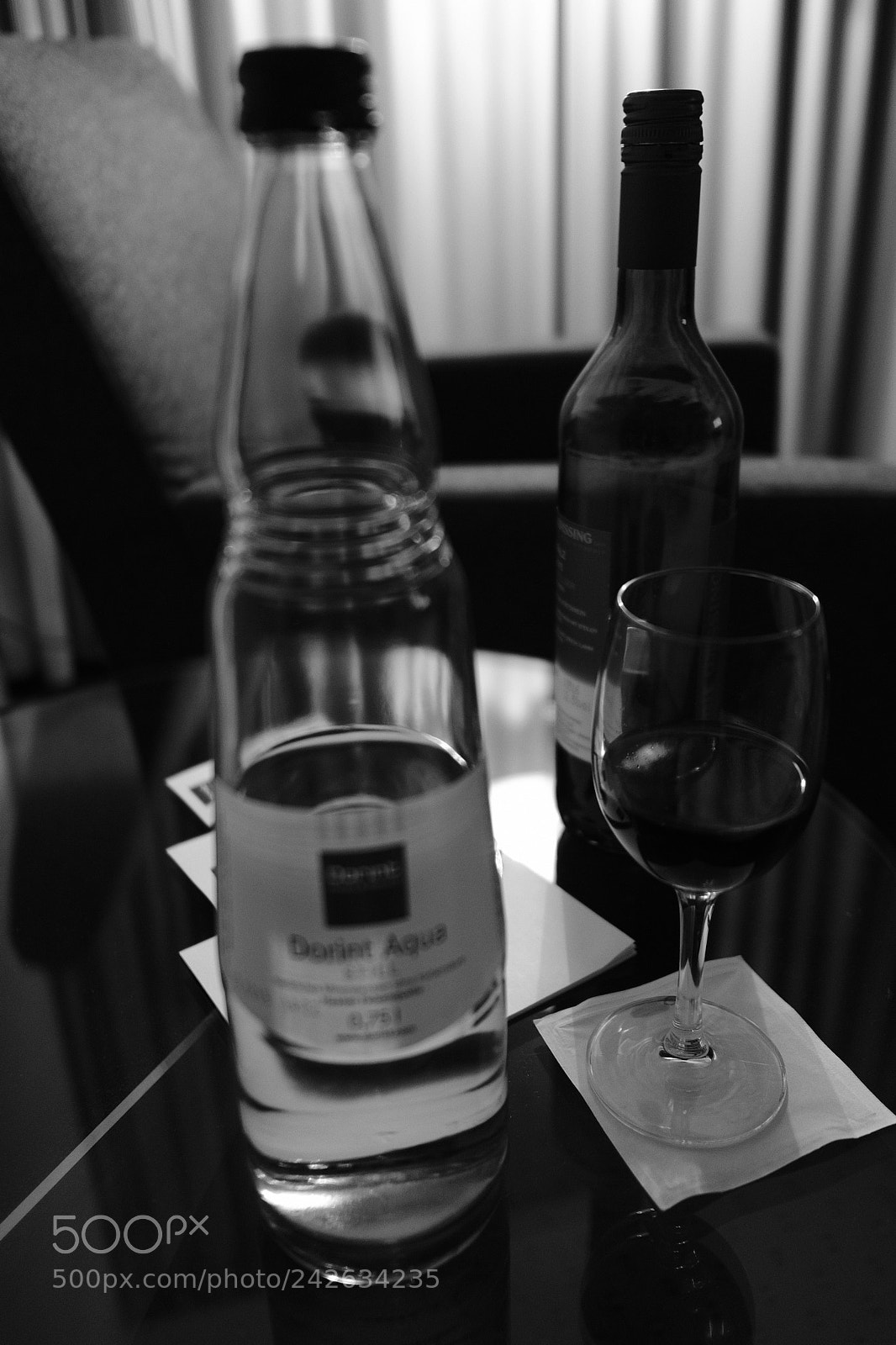 Fujifilm X-E3 sample photo. Water and wine photography