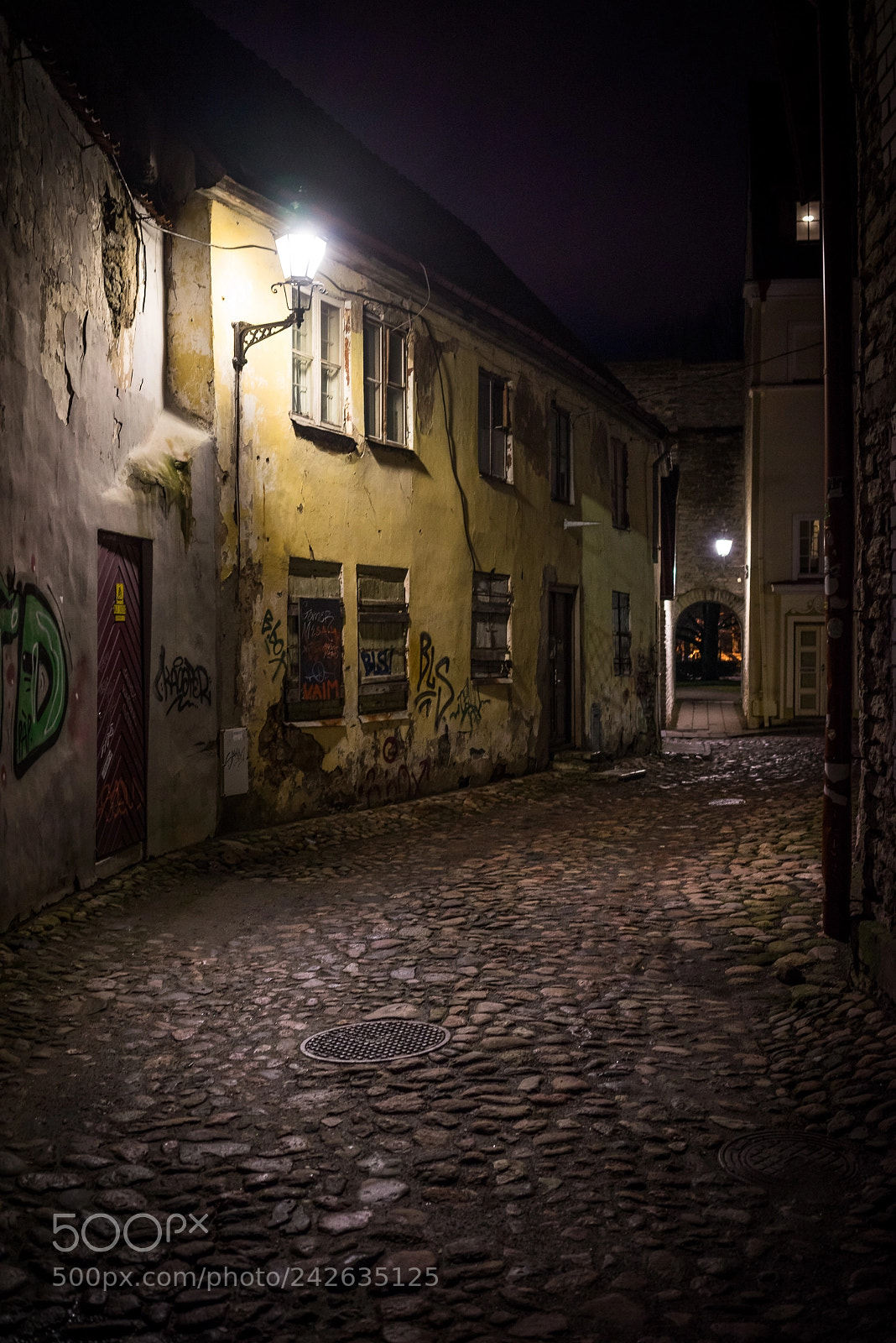 Sony a7R sample photo. Old town photography