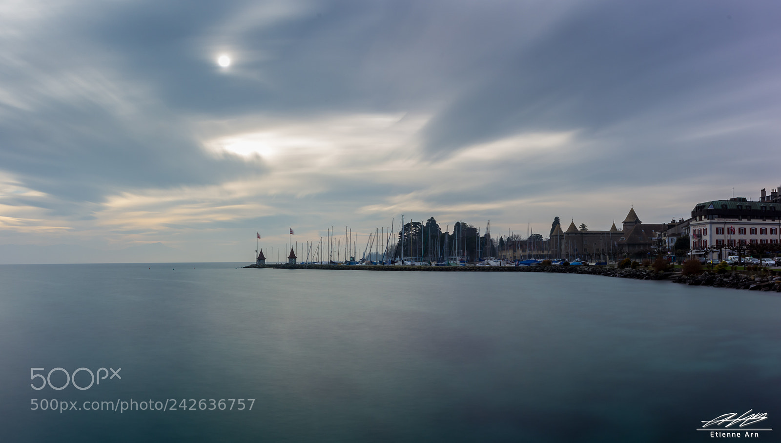 Canon EOS 550D (EOS Rebel T2i / EOS Kiss X4) sample photo. Old port of morges photography