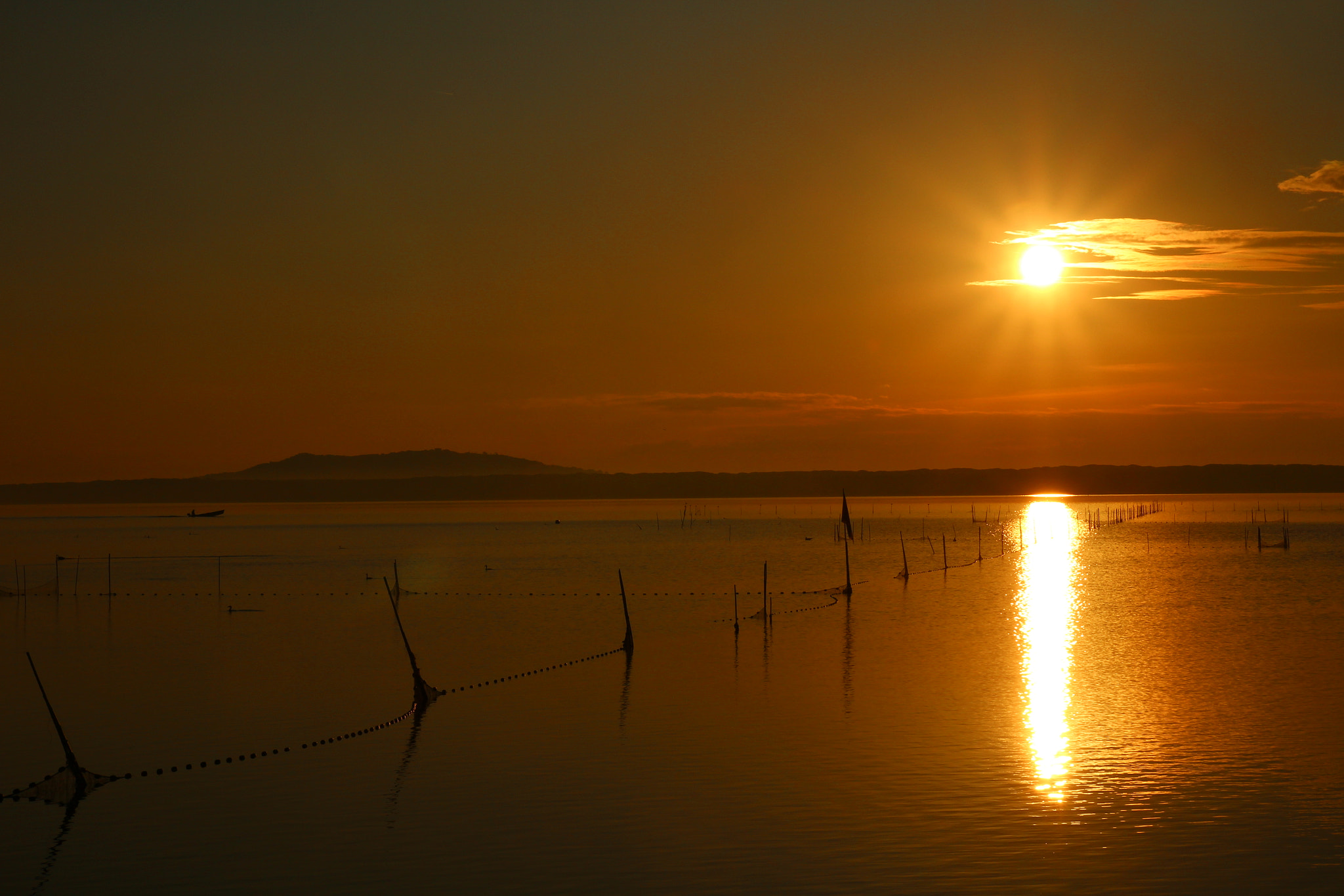 Tamron SP AF 17-50mm F2.8 XR Di II LD Aspherical (IF) sample photo. Sunrise orbetello lagoon photography