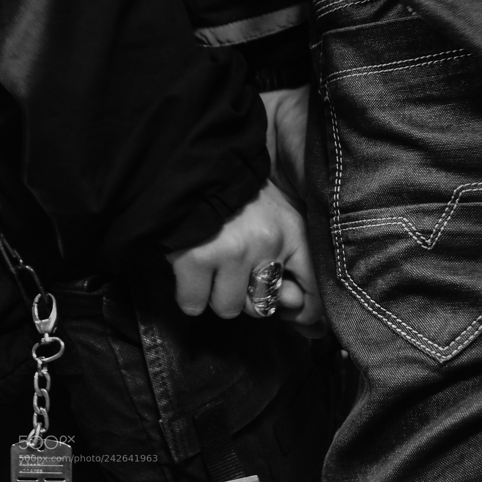 Sony SLT-A58 sample photo. Hand to mano photography
