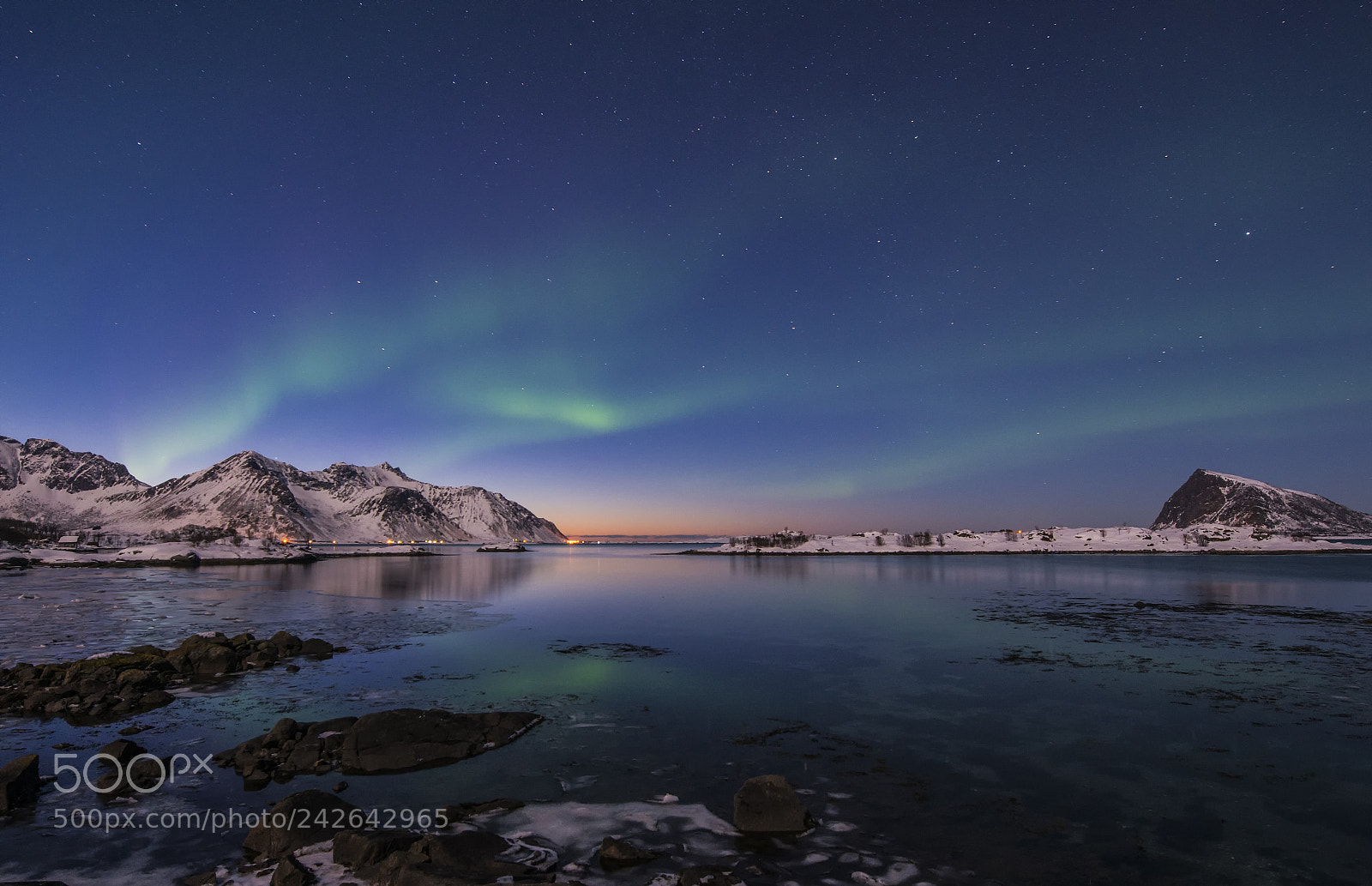 Nikon D800 sample photo. Faint northern lights photography