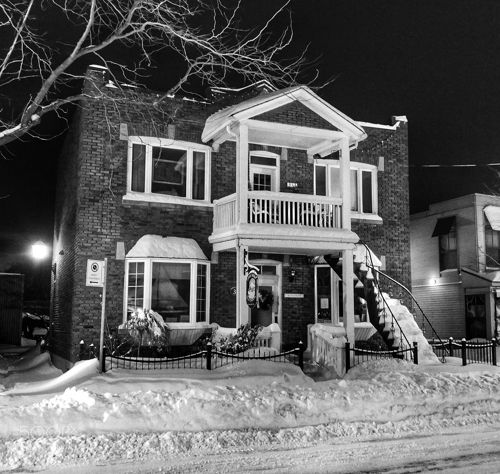 LG G5 sample photo. Snowed in photography