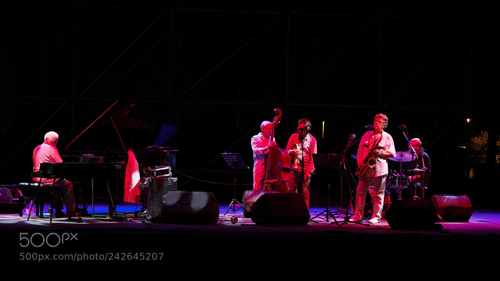 Olympus OM-D E-M5 II sample photo. Pfresu quintet 17p7285809 20k photography