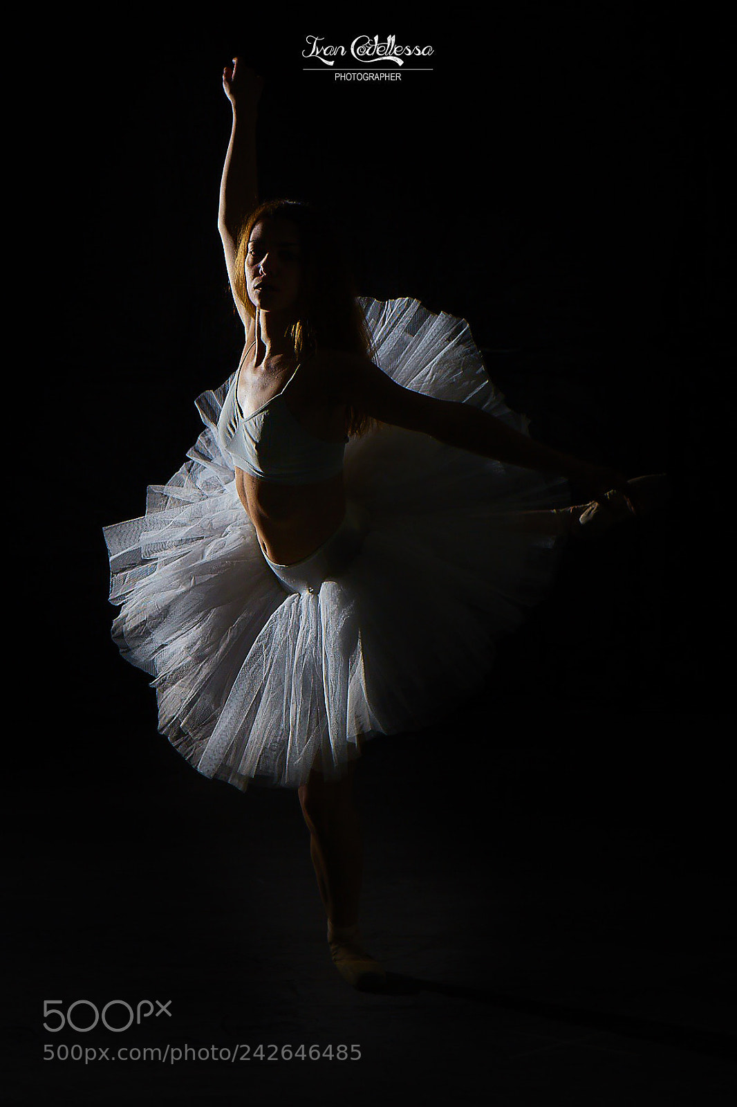 Canon EOS 6D sample photo. Dancer in the dark photography