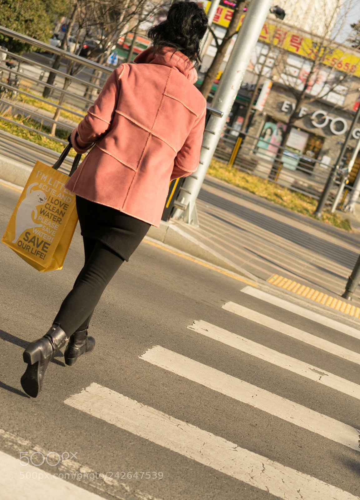 Sony a7 II sample photo. Don't be hurry. photography