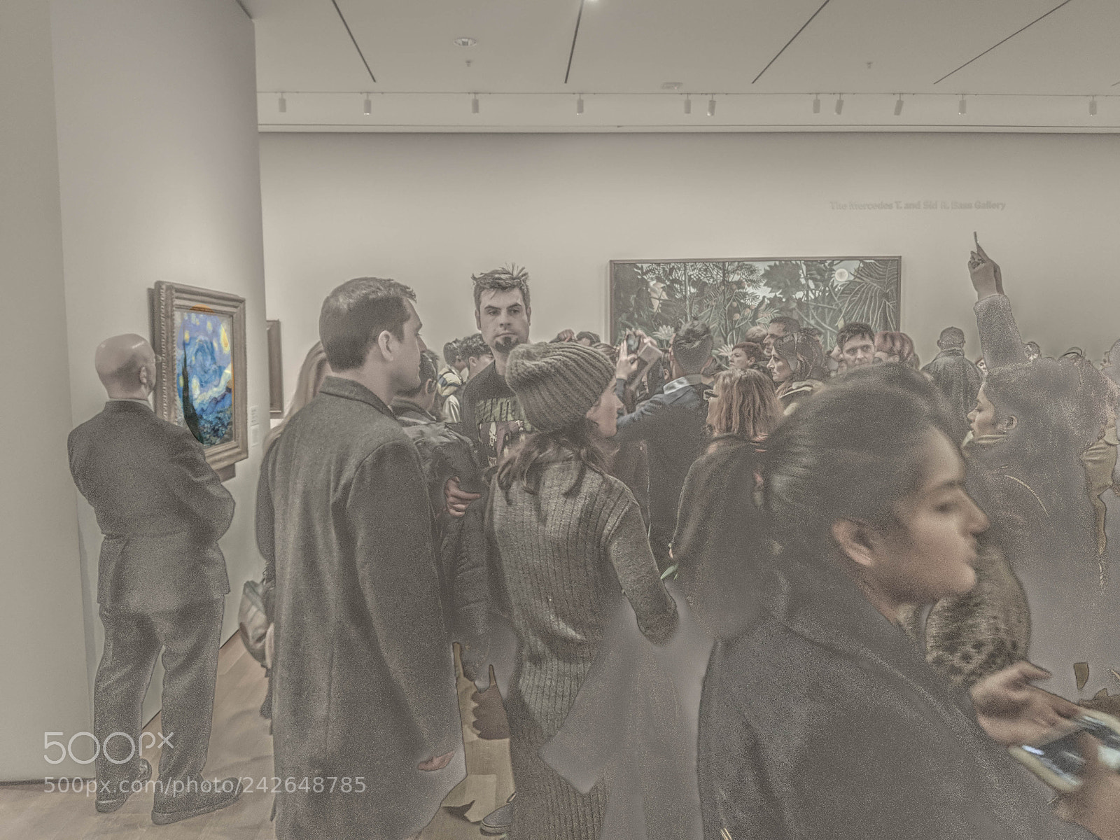 Google Pixel 2 sample photo. Crowded afternoon for a photography