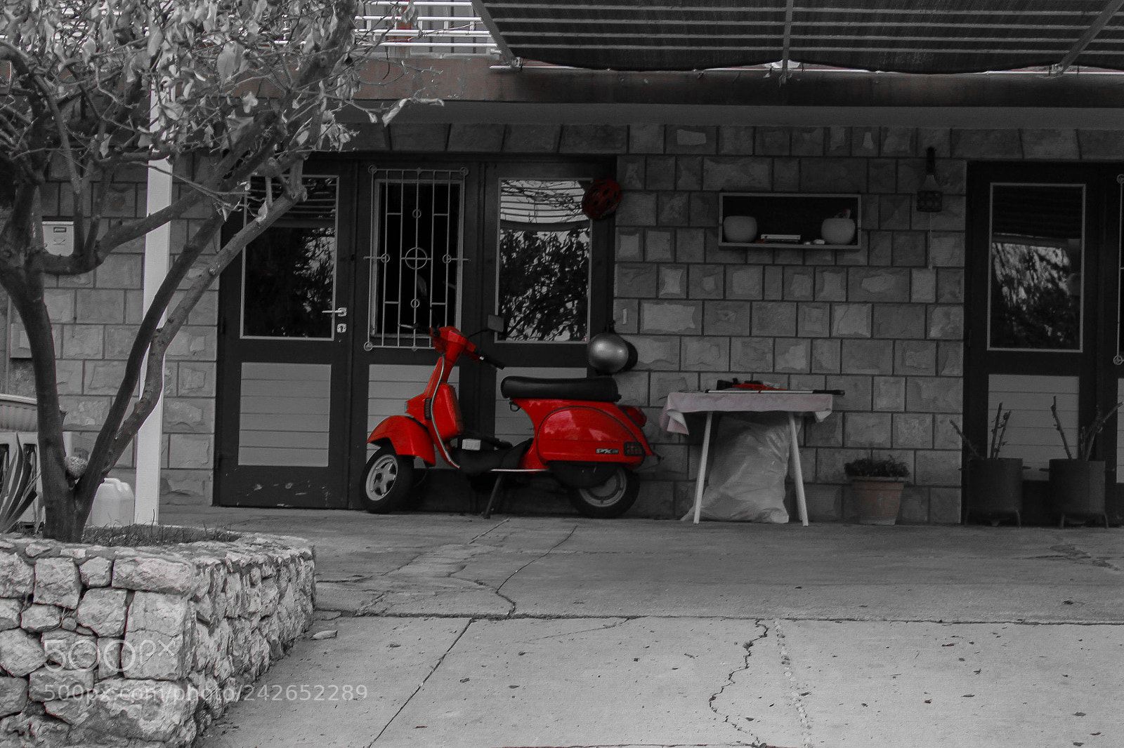 Canon EOS 1100D (EOS Rebel T3 / EOS Kiss X50) sample photo. Vespa photography